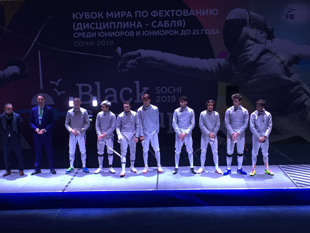 NOTA esgrima sable terceros mundo